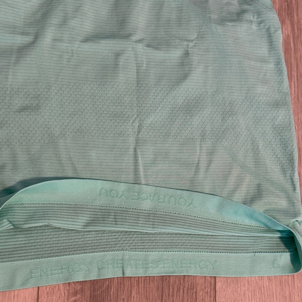 Lululemon Athletica Swiftly Tech Racerback 2.0 *Race Length
Wild Mint - Picture 4 of 5